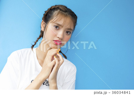 女性　ポートレート 36034841