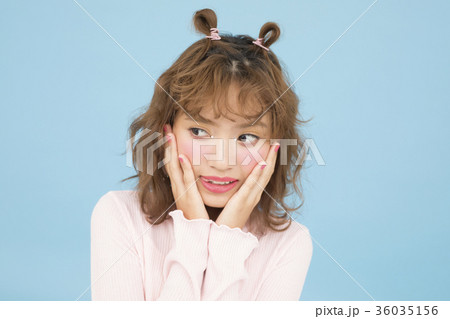女性　ポートレート 36035156