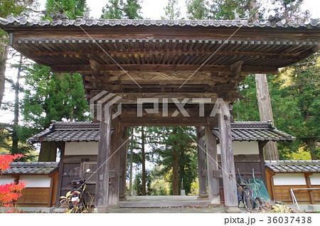 信州　東筑摩郡麻績村の文化財　法善寺山門　江戸後期の建立　村文化財指定 36037438