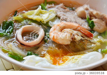 seafood and pork sukiyaki soup on bowl seafood and pork sukiyaki soup on bowl 36039538