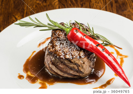 tasty steak 36049765