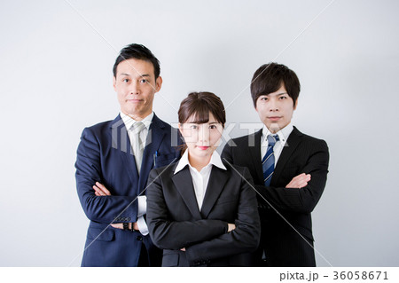 ビジネスチーム　並ぶ 36058671