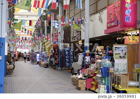 石垣島 商店街の写真素材