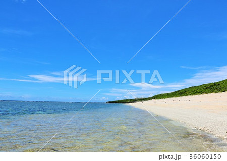 沖縄　波照間島のペムチ浜 36060150