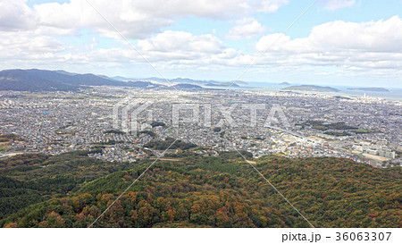 空撮　曇りの福岡県福岡市（2017年11月撮影）  片江展望所上空より 36063307