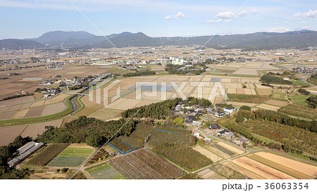 空撮 前方後方墳_福岡県朝倉郡筑前町(2017年11月撮影) 空撮 前方後方墳_福岡県朝倉郡筑前町(2017年11月撮影) 36063354