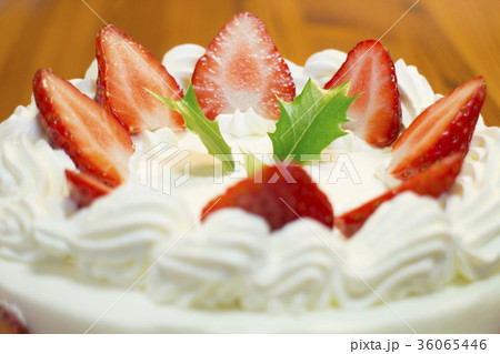 イチゴのショートケーキ 36065446