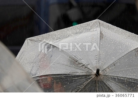 雨の日 雨の日 36065771