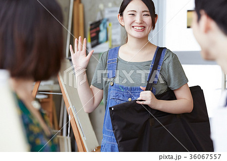 学生仲間　美術系 36067557