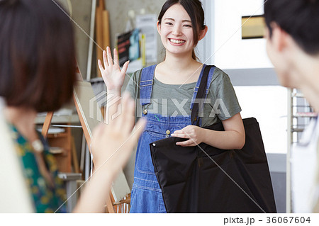 学生仲間　美術系 36067604