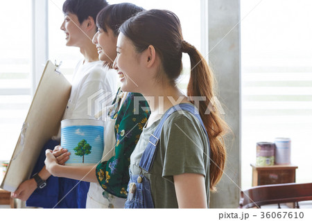 学生仲間　美術系 36067610