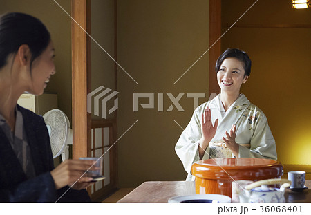 旅館の女将 旅館の女将 36068401