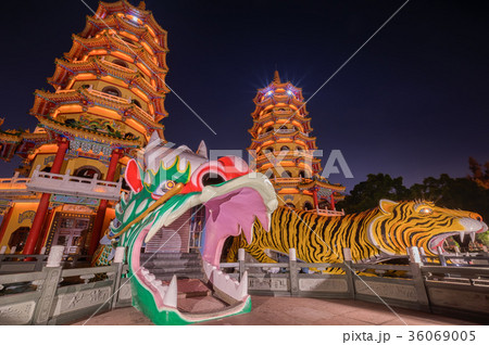 【台湾夜景】高雄　蓮池譚　龍虎塔 36069005