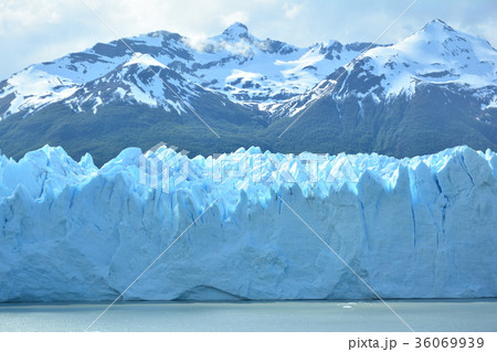 ペリトモレノ氷河 36069939