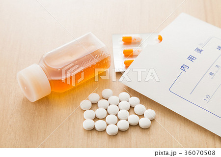 薬 薬 36070508