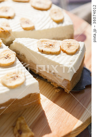 Delicious banana cake on table 36074012