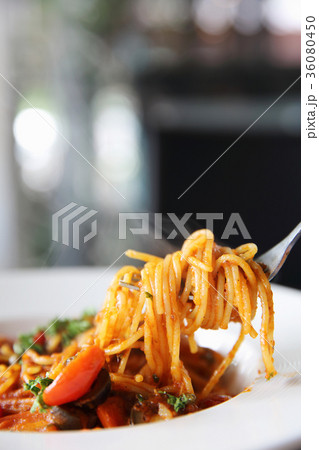 Spaghetti witn tomato and olive , Italian food 36080450