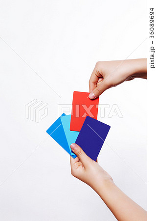 金融 にぎる 室内 36089694