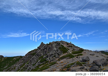 乗鞍魔王岳　下山する登山客 36090054