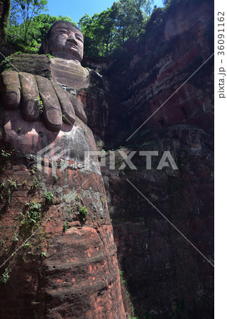楽山大仏 凌雲大仏 leshan daho 楽山大仏 凌雲大仏 leshan daho 36091162