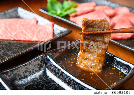 焼き肉 36092105