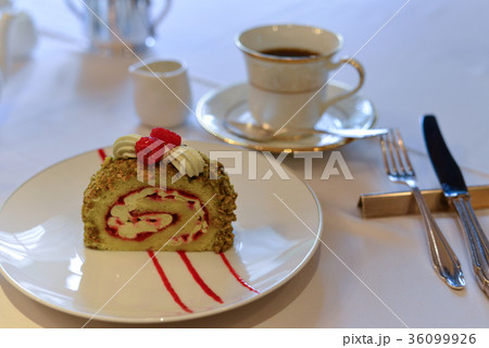 京都 長楽館 ピスタチオケーキと珈琲 文化財カフェ 京都 長楽館 ピスタチオケーキと珈琲 文化財カフェ 36099926