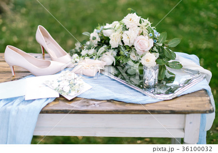 jewel, present, countryside concept. lovely still jewel, present, countryside concept. lovely still 36100032