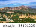 A beautiful view of the mountain range 36101225