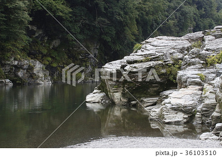 初秋の長瀞渓谷にて 36103510