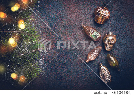 Christmas background with vintage gold toys Christmas background with vintage gold toys 36104106