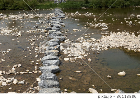 川 河 飛び石 36113886