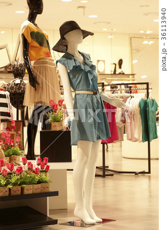 ディスプレイ マネキン 店 36113940