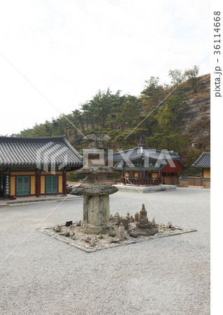 石塔 トップ タワー 36114668