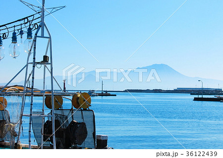 名峰大山＿境港からの眺め 36122439