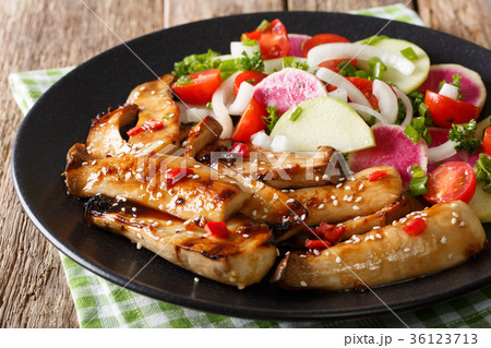 Delicious grilled king oyster mushrooms and salad 36123713