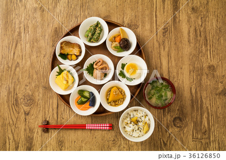 一般的なごはんとおかず Side dishes of rice japanese food 一般的なごはんとおかず Side dishes of rice japanese food 36126850
