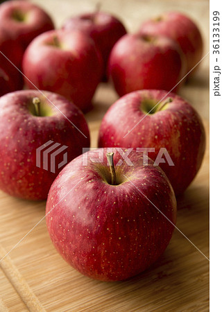ふじりんご　サンふじ　りんご 36133199