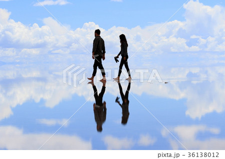 ウユニ塩湖 ウユニ塩湖 36138012