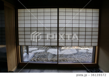 雪見障子 遠路 中庭 雪見障子 遠路 中庭 36139372