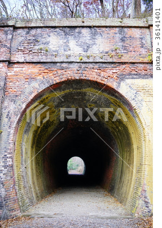 安曇野 廃線敷 漆久保トンネルの写真素材