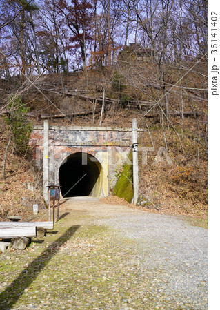 安曇野 廃線敷 漆久保トンネルの写真素材