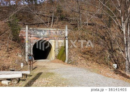 安曇野 廃線敷 漆久保トンネル 安曇野 廃線敷 漆久保トンネル 36141403