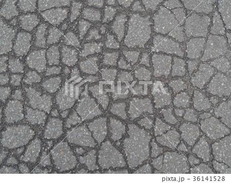 道路のひび割れ 道路のひび割れ 36141528