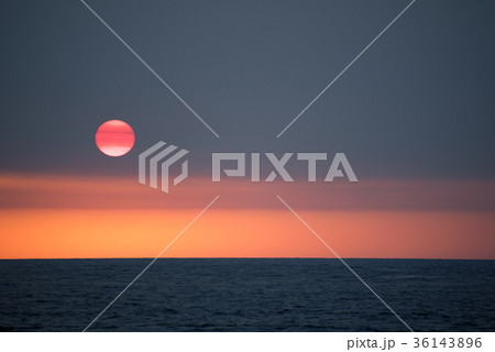 夕日 夕焼け 夕暮れ 36143896