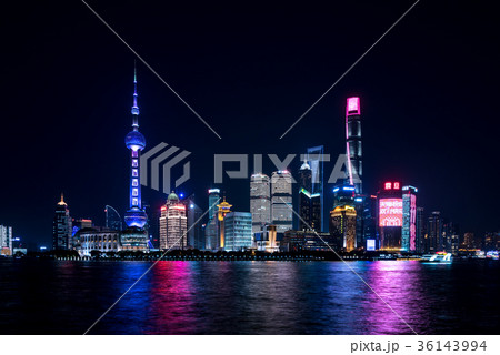中国・上海の夜景 36143994