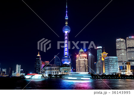 中国・上海の夜景 36143995