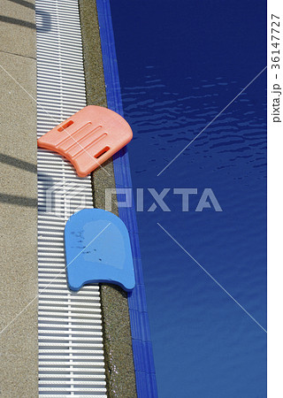 Learn to swim, swimming pool Learn to swim, swimming pool 36147727