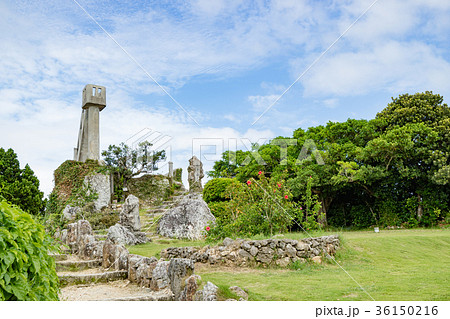 沖縄・竹富島のなごみの塔 36150216