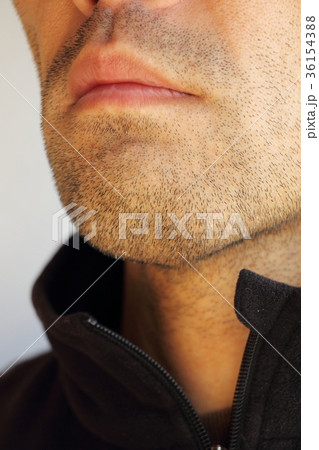 無精ひげ 無精ひげ 36154388