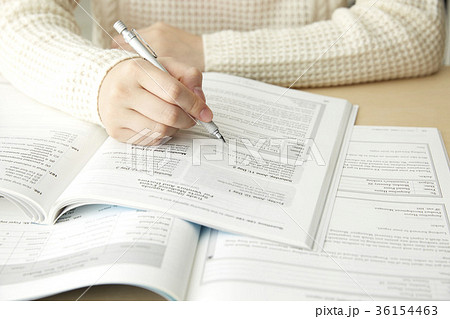 学生　勉強 36154463